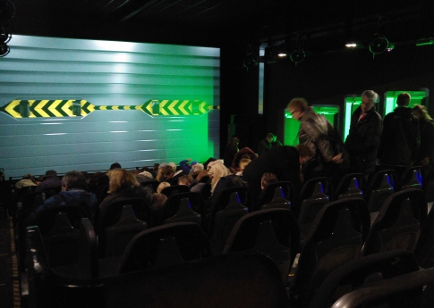 智崴4D劇院打進動物園  荷蘭威廉國王親臨體驗